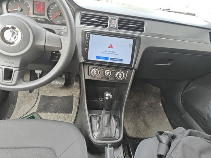 Santana 2015 1.6L AT photo 8