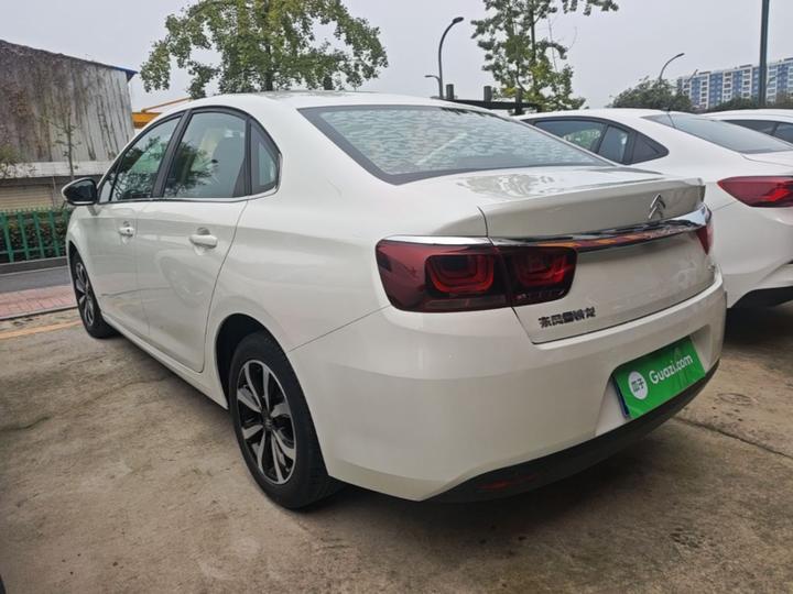C4 2018 1.6L MT Luxury photo 4
