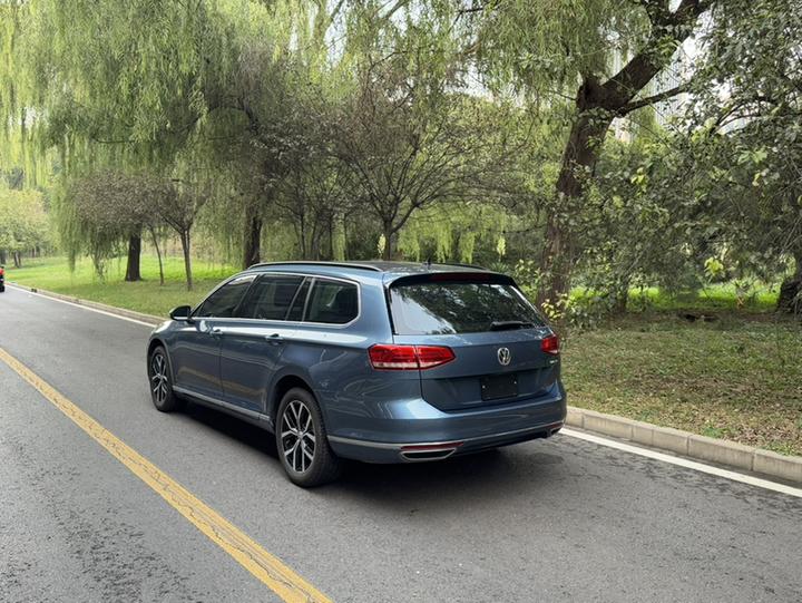 2018 380TSI RWD photo 4