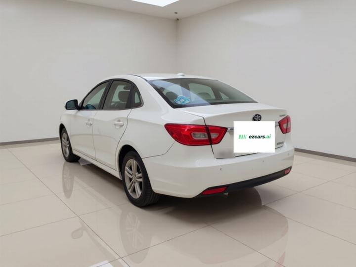 Bestune B30 2016 1.6L MT Luxury photo 4