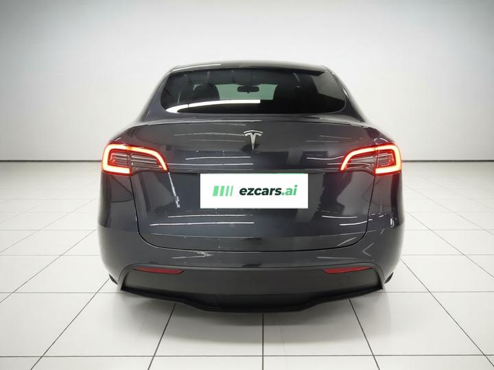 Model Y 2024 RWD photo 5