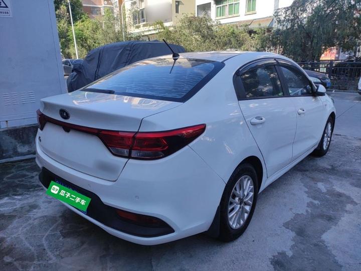 K2 2017 Sedan 1.4L AT GLS photo 6