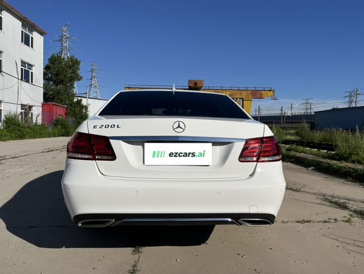 E-Class 2015 Facelift E 200 L photo 3