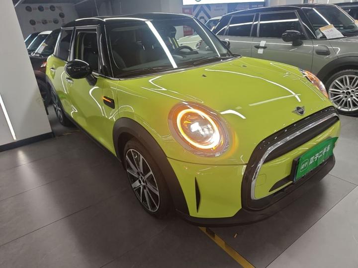 2023 Facelift 1.5T COOPER 5-Door photo 3