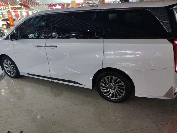 GAC Trumpchi M8 2023 400T Flagship photo 3