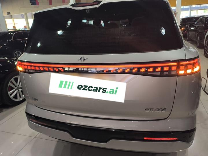 Yipai eπ008 2025 210Ultra EREV 5-Seater photo 3