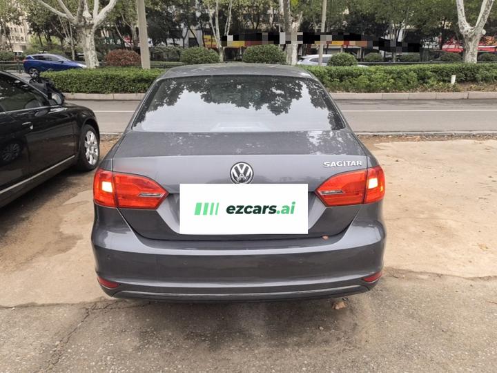 Sagitar 2014 Facelift 1.6L MT Leading photo 3