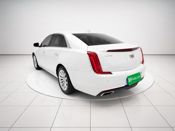 XTS 2018 28T Tech photo 4