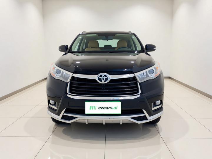 Highlander 2015 2.0T AWD Luxury 7-Seater photo 2
