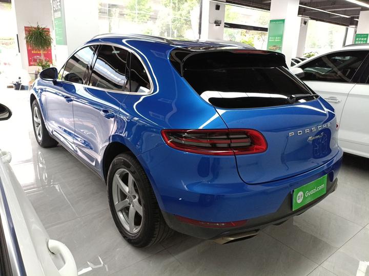 2016 Macan 2.0T photo 4