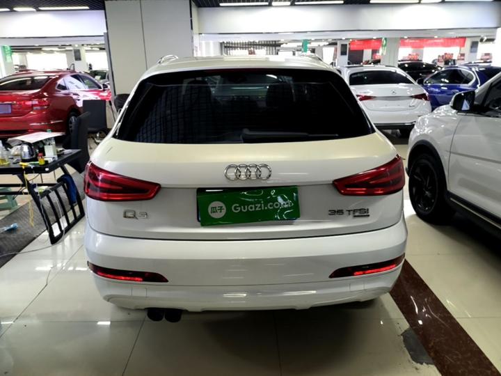 Q3 2015 35 TFSI quattro Tech photo 3