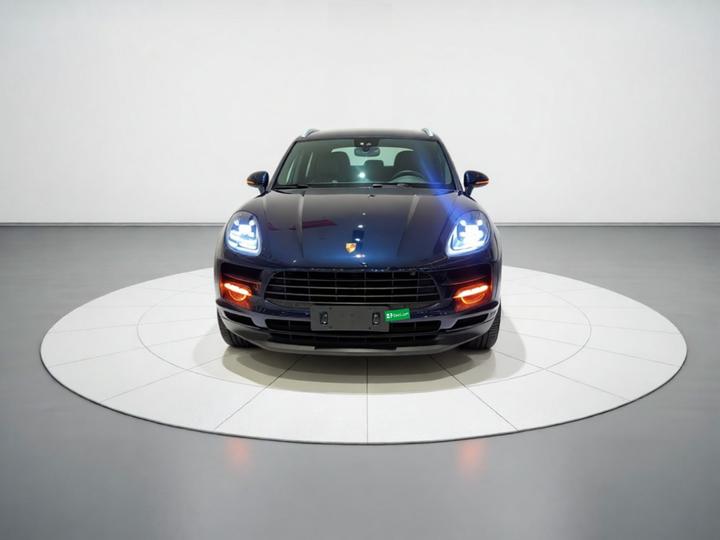 2021 Macan 2.0T photo 2