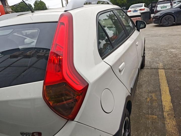3SW 2015 1.5L AMT Elite photo 7