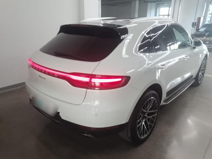 2018 Macan 2.0T photo 4