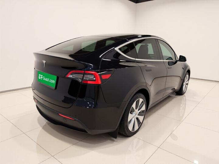 Model Y 2022 Facelift RWD photo 6