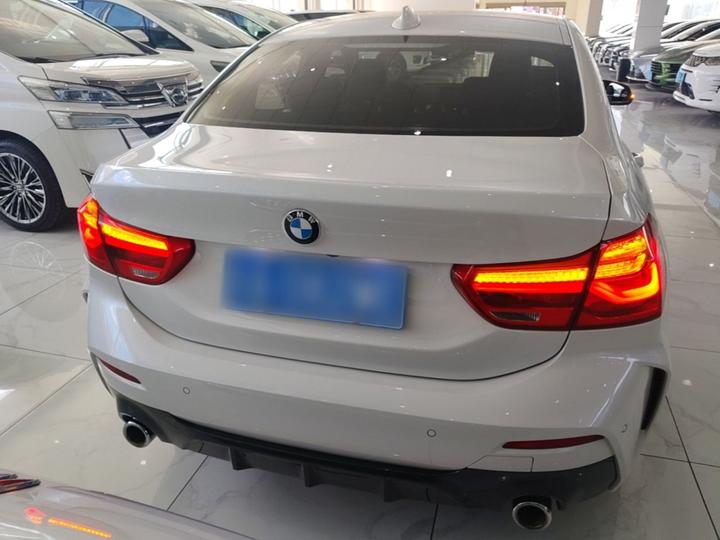 1 Series 2021 120i M Sport photo 3