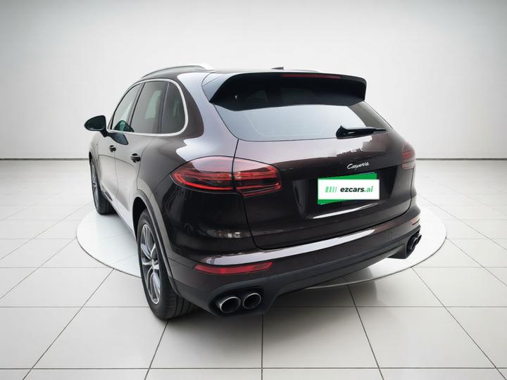 2016 Cayenne Platinum Edition 3.0T photo 4