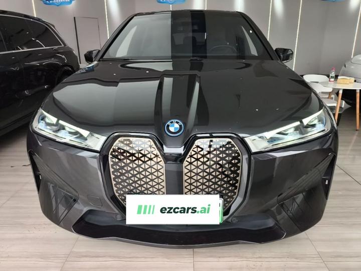 iX 2022 xDrive40 photo 2