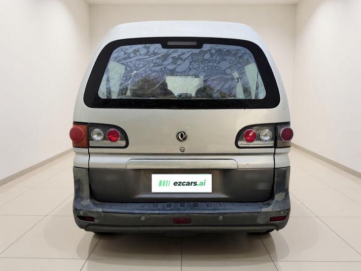 Lingzhi 2016 M3L 1.6L 7-Seater Comfort photo 5