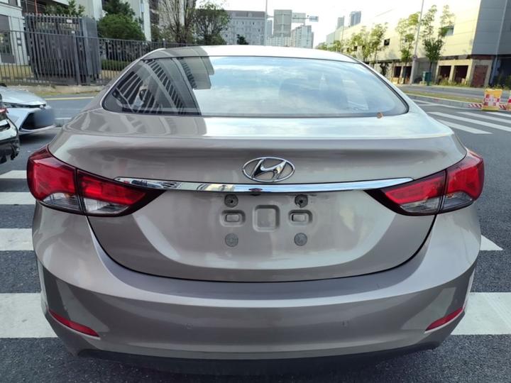 Elantra 2016 1.6L AT Premium photo 5