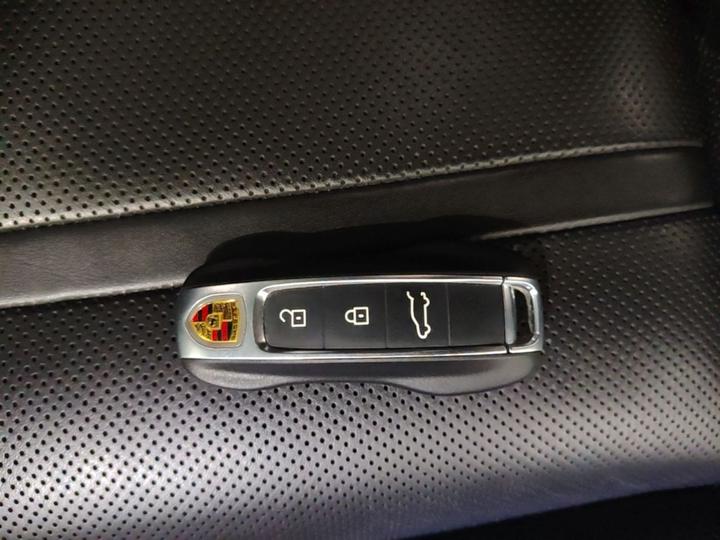 2018 Cayenne 3.0T photo 8