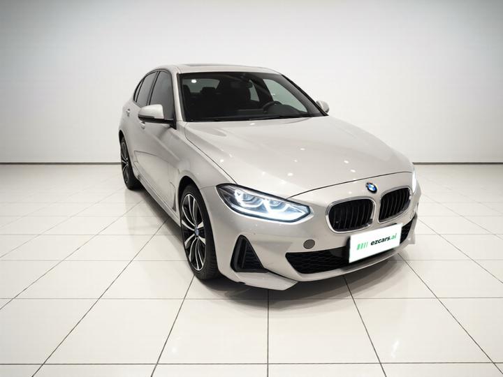 1 Series 2019 118i M Sport Package photo 3