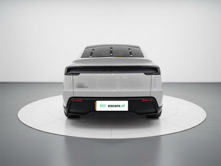 Model Y 2026 RWD photo 5