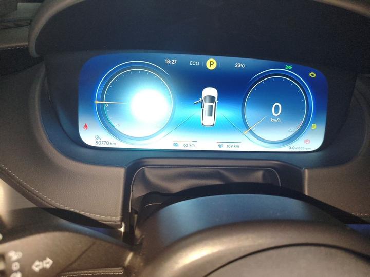 X 2020 PHEV Sport photo 8