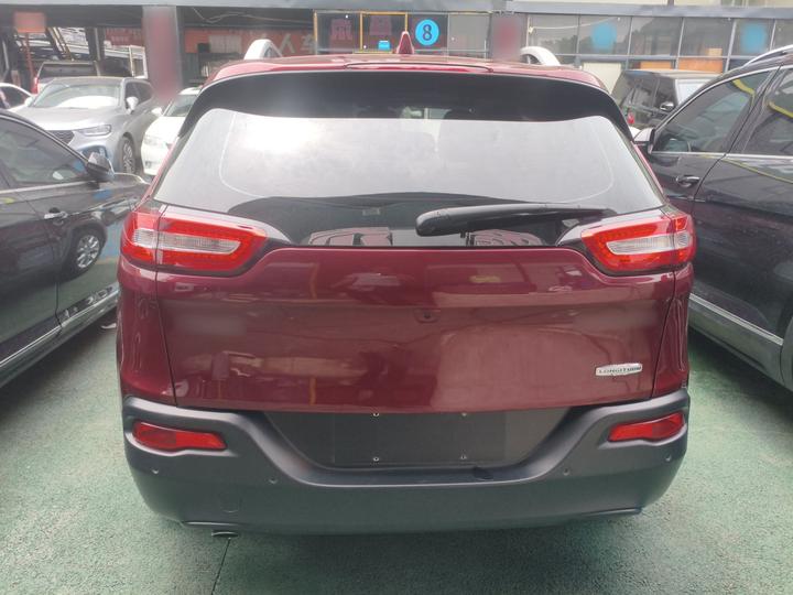 Cherokee 2016 2.0L photo 3