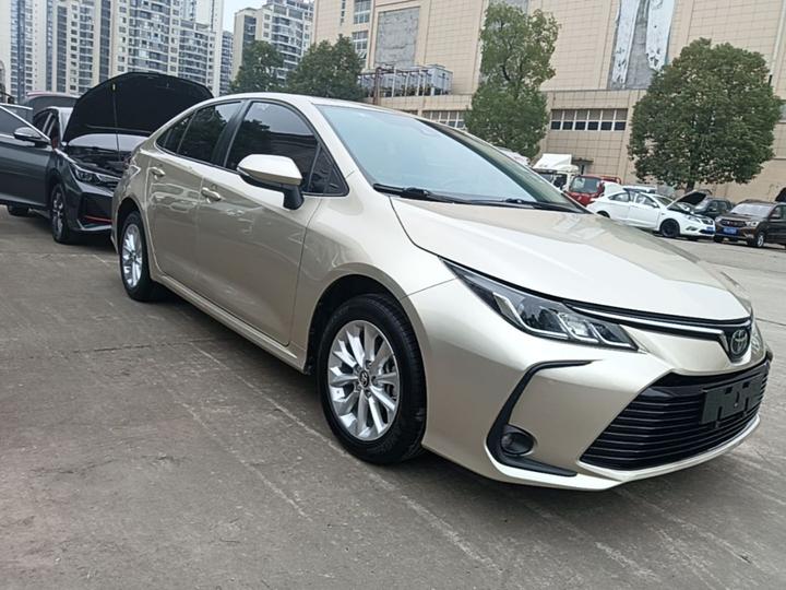 Corolla 2019 1.2T S-CVT GL-i Luxury photo 3