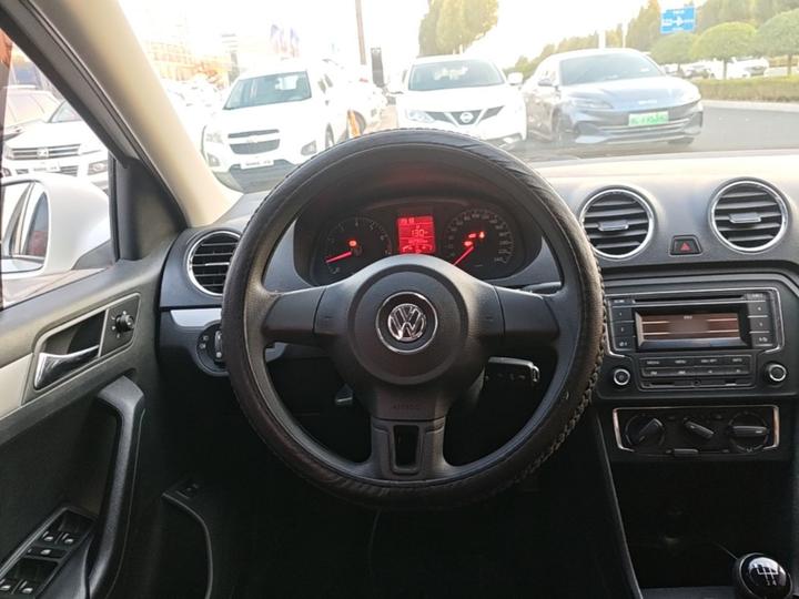 2015 1.4L MT Comfort photo 6