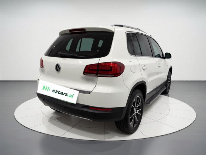 Tiguan 2016 300TSI AT RWD Luxury photo 4