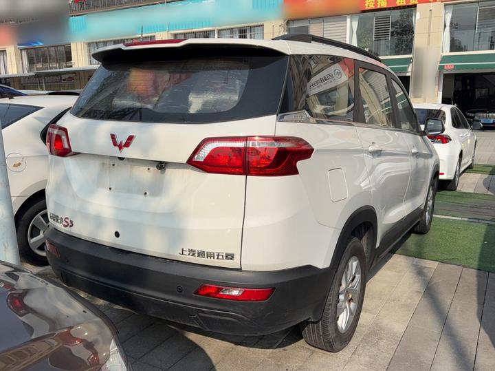 Wuling Hongguang S3 2018 1.5L MT Comfort China V photo 4