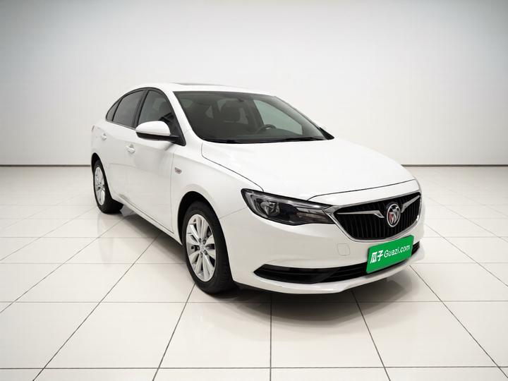 Excelle 2021 Facelift Classic 1.5L AT Elite photo 3