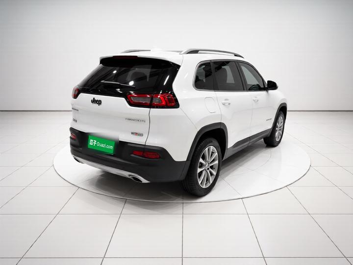 Cherokee 2016 2.4L photo 6