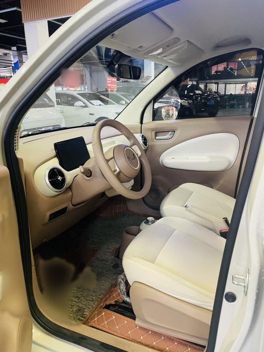 Hongguang MINIEV 2025 4th Gen 4-Door Advanced photo 7