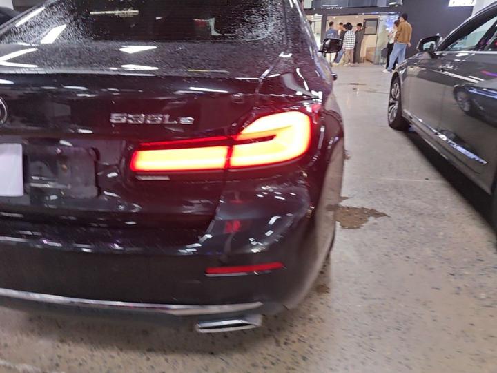 5 Series EV 2021 535Le Luxury photo 7