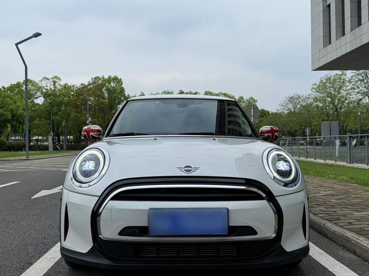 2023 1.5T ONE photo 2