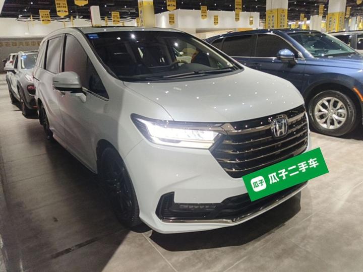Odyssey 2022 2.0L e:HEV Supreme photo 3