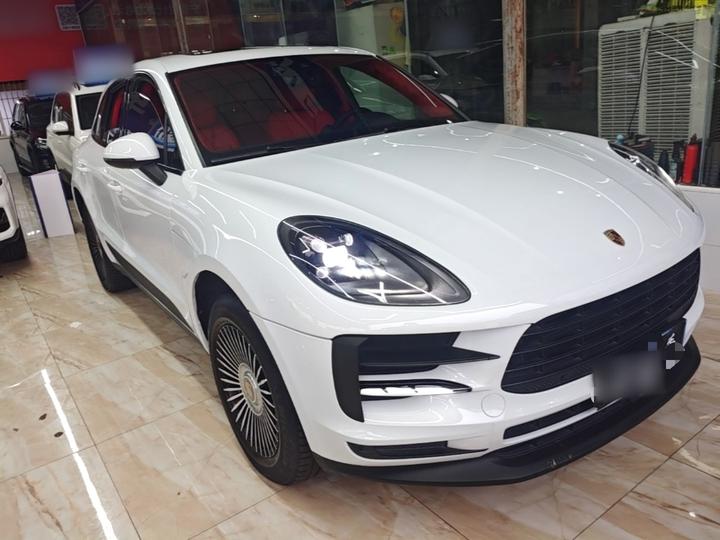 2018 Macan 2.0T photo 3