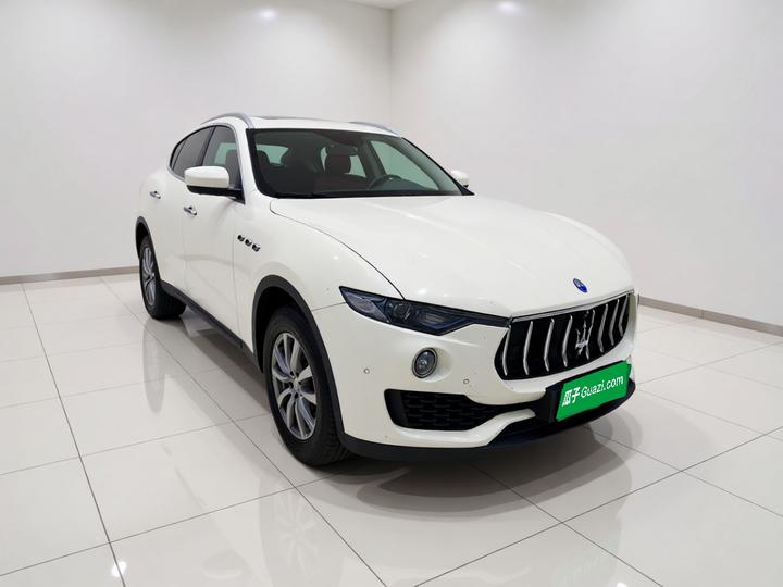 Levante 2018 3.0T Standard photo 3