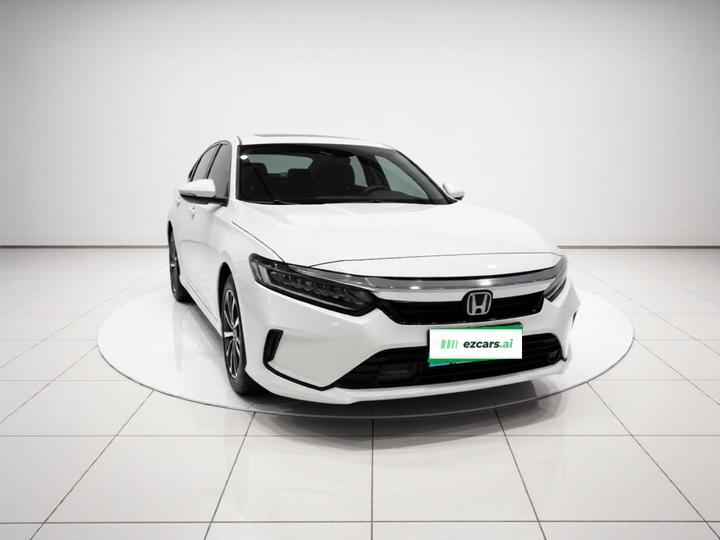 2022 Hybrid 2.0L photo 3
