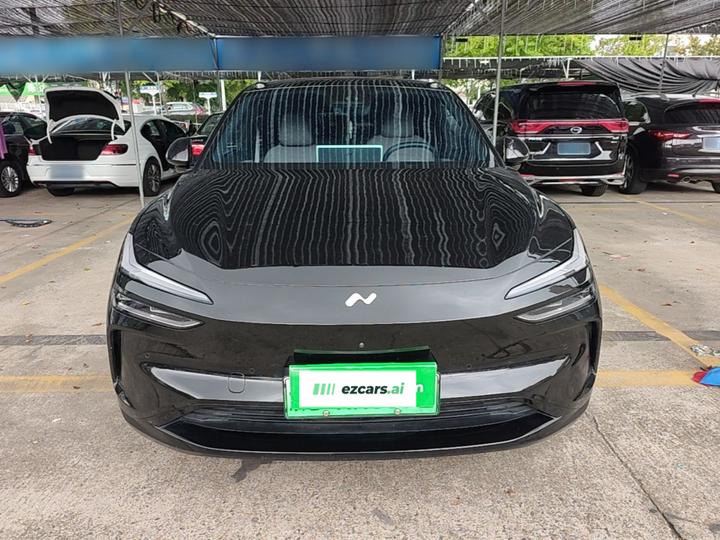 L60 2024 60kWh RWD photo 2