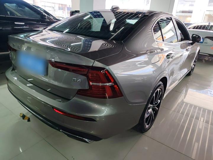 S60 2022 B4 Luxury photo 6