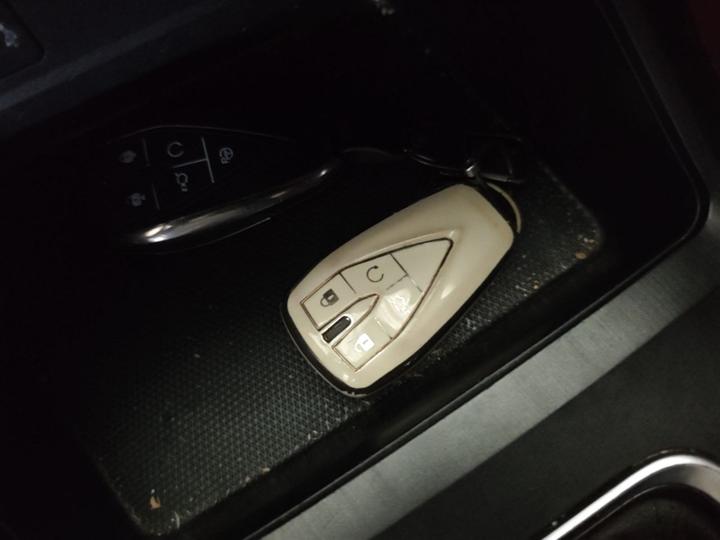 CS75 PLUS 2021 1.5T AT Luxury photo 8