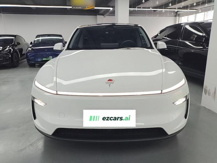 Model Y 2025 RWD photo 2