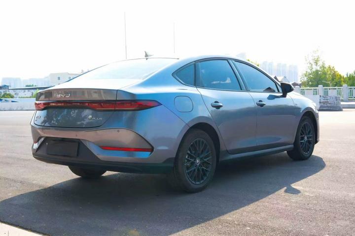 Qin PLUS 2025 EV ADAS 420KM Leading photo 7