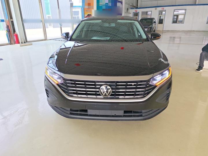 Passat 2023 280TSI Business photo 2