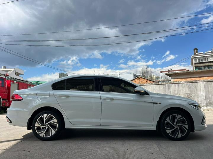 Bora 2023 300TSI DSG photo 2