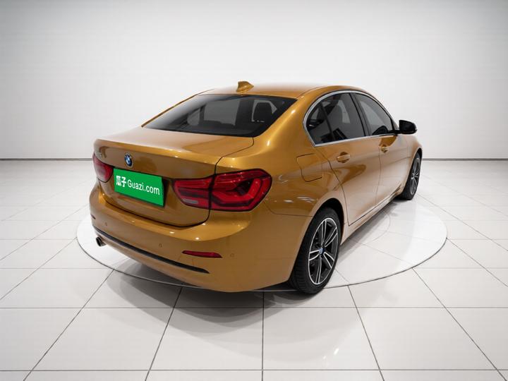 1 Series 2017 118i Sport photo 6